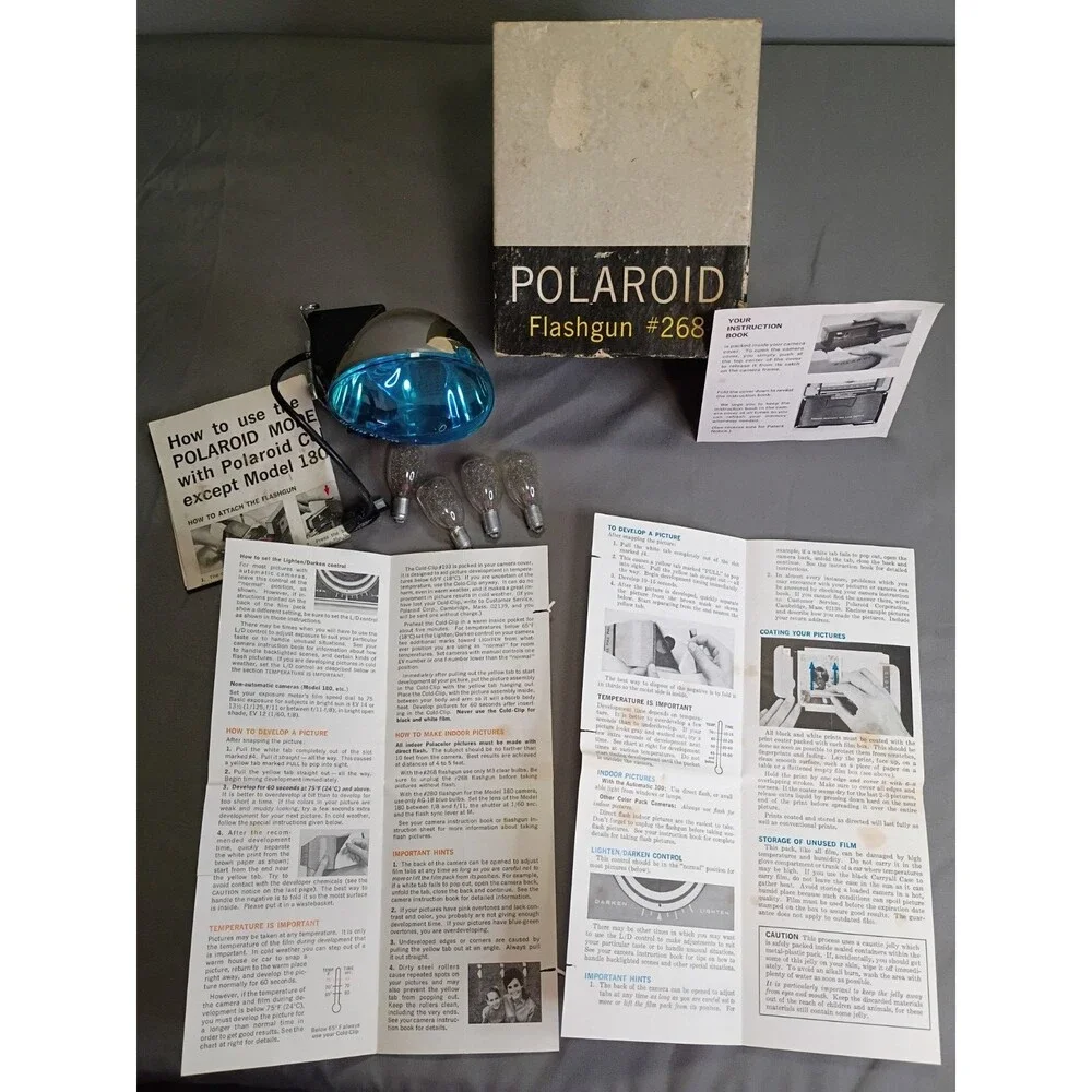 POLAROID Flashgun #268 with M3 Flash Bulbs ➜ Untested